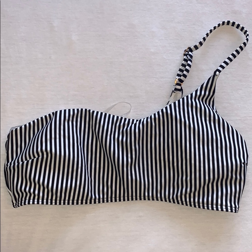 Hollister bikini top